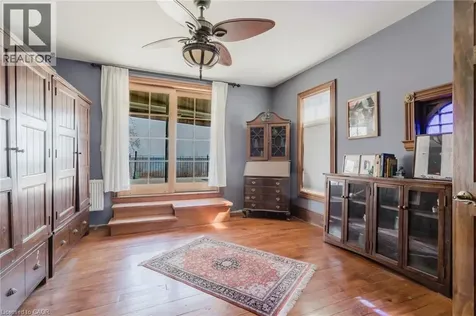 957 Beach Boulevard Hamilton ON L8H 6Z7