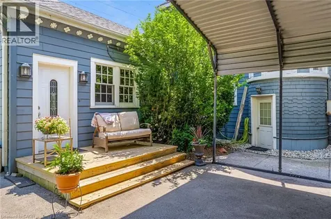 957 Beach Boulevard Hamilton ON L8H 6Z7