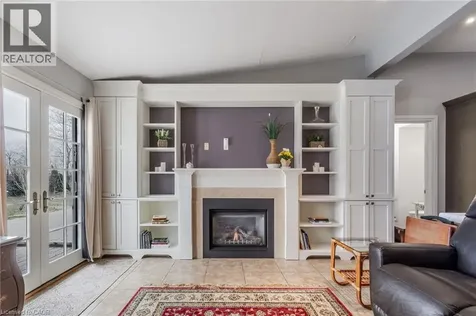 957 Beach Boulevard Hamilton ON L8H 6Z7