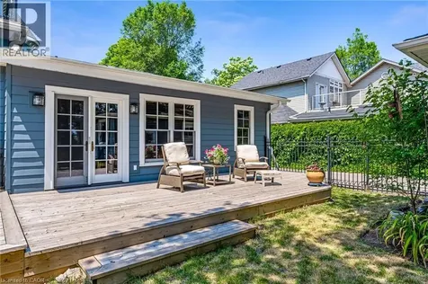 957 Beach Boulevard Hamilton ON L8H 6Z7