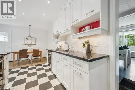 186 Forsyth Drive Waterloo ON N2L 1A2