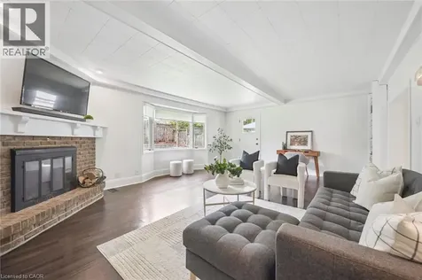 186 Forsyth Drive Waterloo ON N2L 1A2
