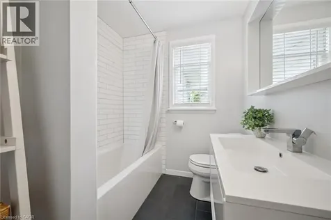 186 Forsyth Drive Waterloo ON N2L 1A2