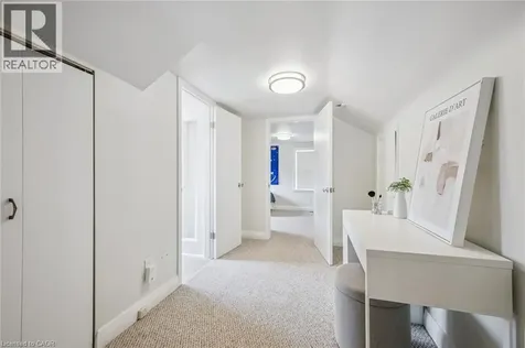 186 Forsyth Drive Waterloo ON N2L 1A2