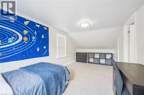 186 Forsyth Drive Waterloo ON N2L 1A2