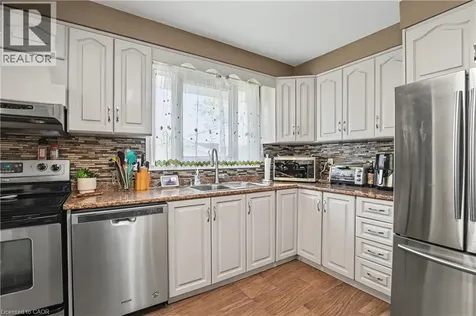 304 St Andrews Drive Hamilton ON L8K 5K4