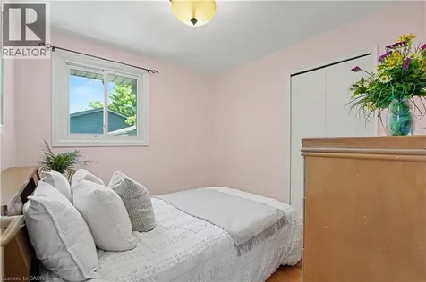 304 St Andrews Drive Hamilton ON L8K 5K4