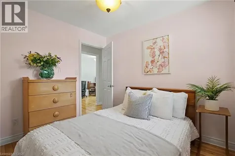 304 St Andrews Drive Hamilton ON L8K 5K4