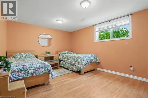 304 St Andrews Drive Hamilton ON L8K 5K4