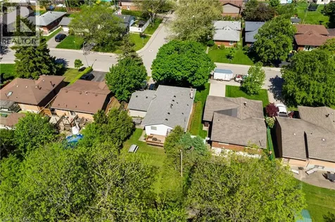 304 St Andrews Drive Hamilton ON L8K 5K4