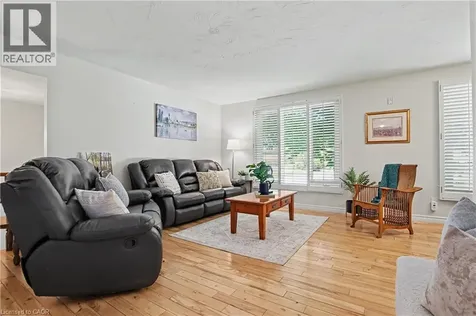 304 St Andrews Drive Hamilton ON L8K 5K4
