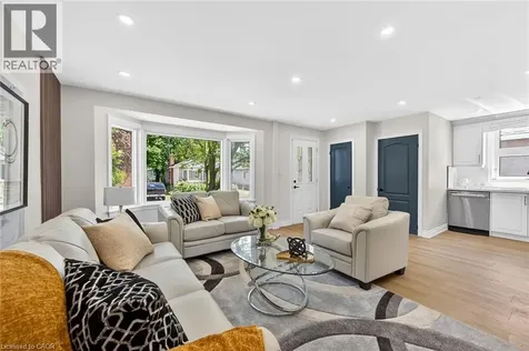 82 East 38th Street Hamilton ON L8V 4E5