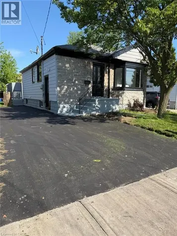 82 East 38th Street Hamilton ON L8V 4E5