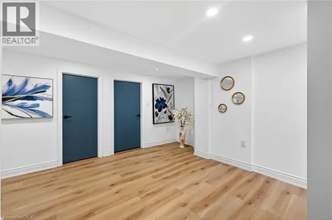 82 East 38th Street Hamilton ON L8V 4E5