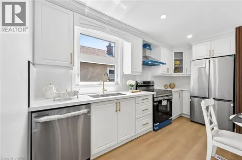 82 East 38th Street Hamilton ON L8V 4E5