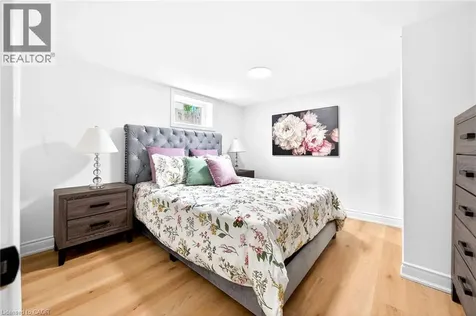82 East 38th Street Hamilton ON L8V 4E5