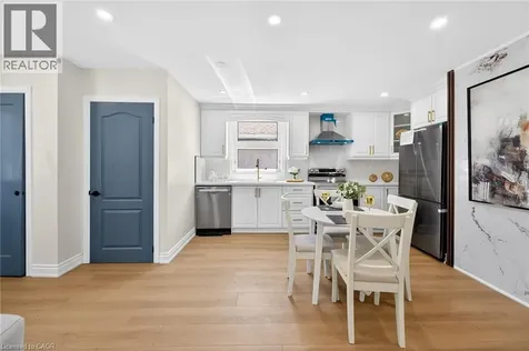 82 East 38th Street Hamilton ON L8V 4E5