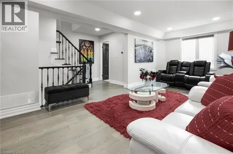 876 Golf Links Road Ancaster ON L9K 1M7