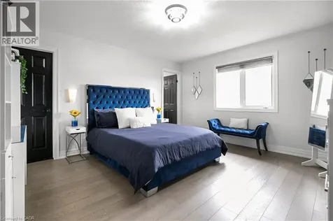 876 Golf Links Road Ancaster ON L9K 1M7
