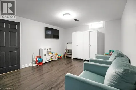 876 Golf Links Road Ancaster ON L9K 1M7