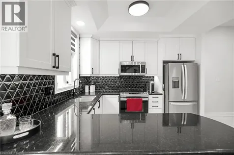 876 Golf Links Road Ancaster ON L9K 1M7