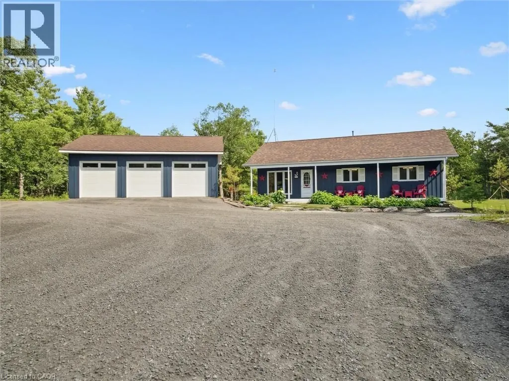 891 Peninsula Road Gravenhurst ON P1P 0E2