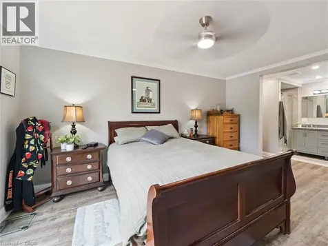 891 Peninsula Road Gravenhurst ON P1P 0E2