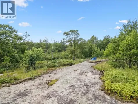 891 Peninsula Road Gravenhurst ON P1P 0E2