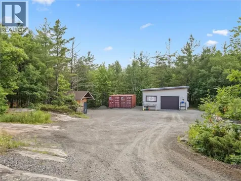 891 Peninsula Road Gravenhurst ON P1P 0E2