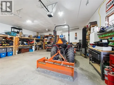 891 Peninsula Road Gravenhurst ON P1P 0E2