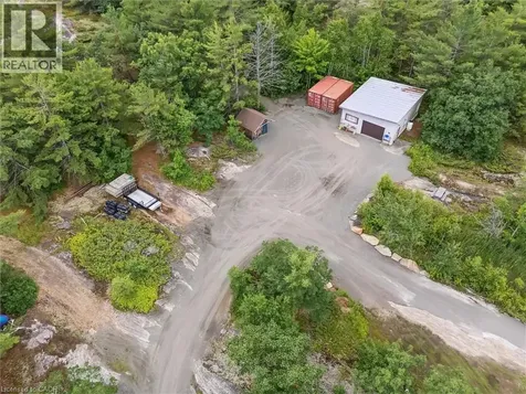 891 Peninsula Road Gravenhurst ON P1P 0E2