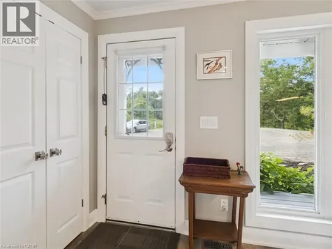 891 Peninsula Road Gravenhurst ON P1P 0E2
