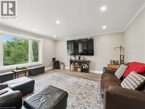 891 Peninsula Road Gravenhurst ON P1P 0E2