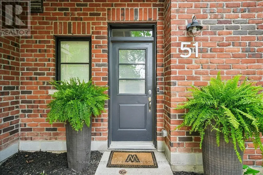 70 Plains Road West Burlington (bayview) ON L7T 0B6