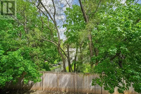 70 Plains Road West Burlington (bayview) ON L7T 0B6