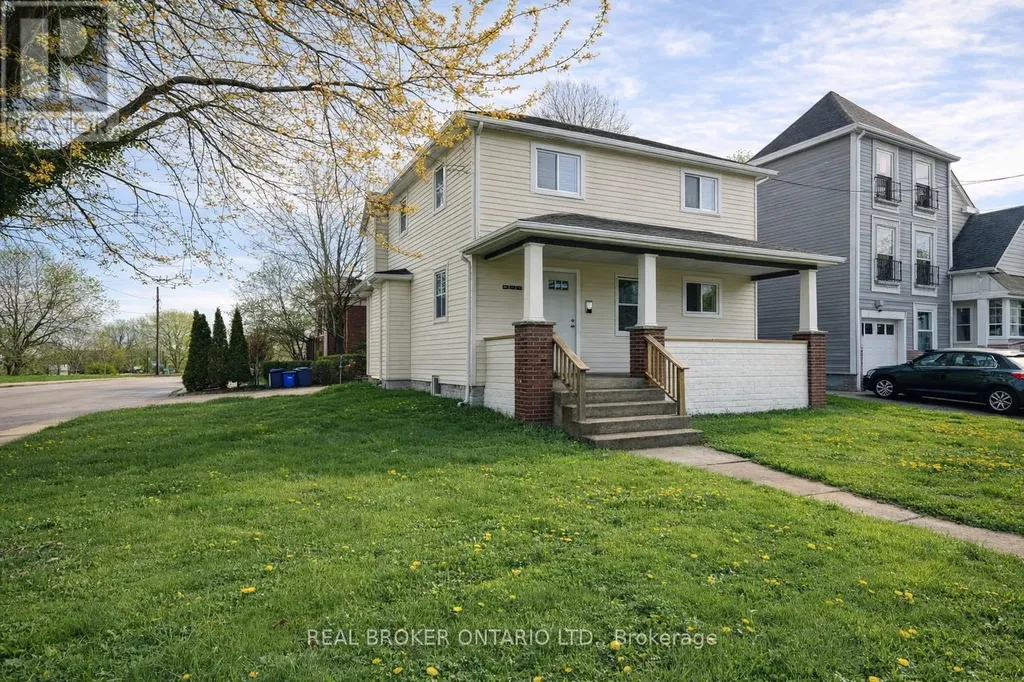 4394 Ellis Street Niagara Falls (downtown) ON L2E 1H4