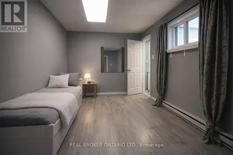 4394 Ellis Street Niagara Falls (downtown) ON L2E 1H4