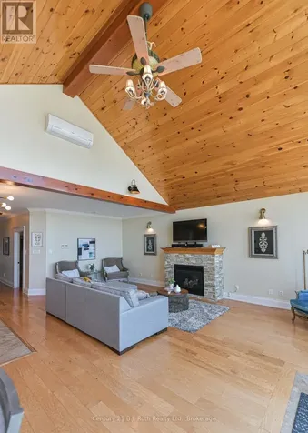 7304 Glen Ellen Drive Ramara ON L0K 2B0