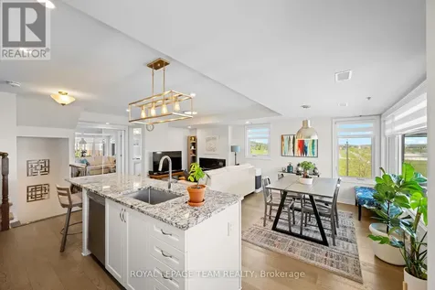 762 Mikinak Road Ottawa ON K1K 5A5