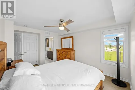 762 Mikinak Road Ottawa ON K1K 5A5