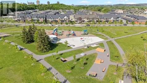 762 Mikinak Road Ottawa ON K1K 5A5