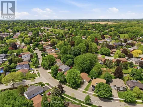 49 Greenfield Road Brantford ON N3R 6Z4