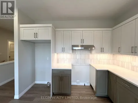 10 Columbus Court Central Elgin ON N5P 0E5