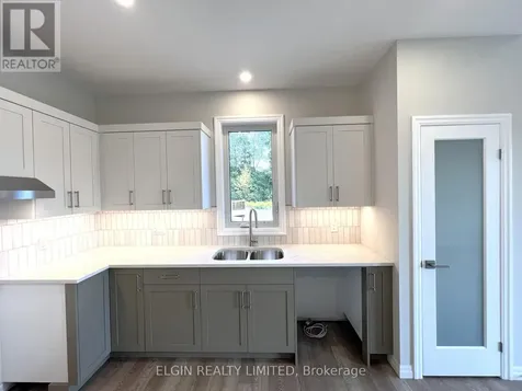 10 Columbus Court Central Elgin ON N5P 0E5