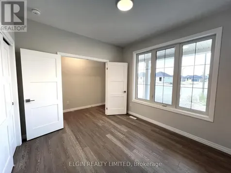 10 Columbus Court Central Elgin ON N5P 0E5