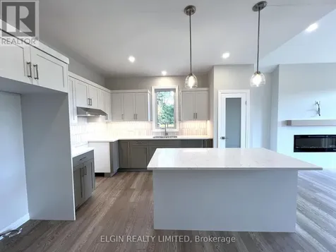 10 Columbus Court Central Elgin ON N5P 0E5