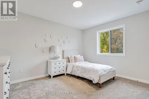 8 Columbus Court Central Elgin ON N5P 0E5