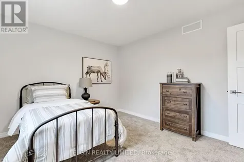 8 Columbus Court Central Elgin ON N5P 0E5