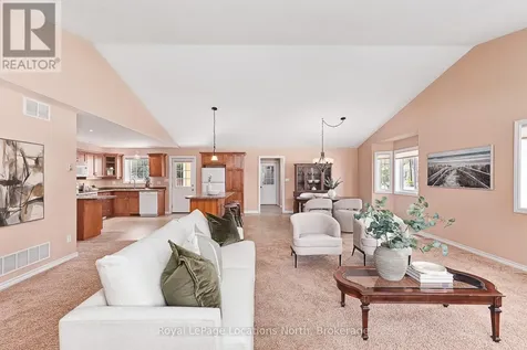 1857 Shore Lane Wasaga Beach ON L9Z 1V2