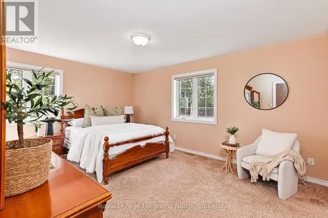 1857 Shore Lane Wasaga Beach ON L9Z 1V2